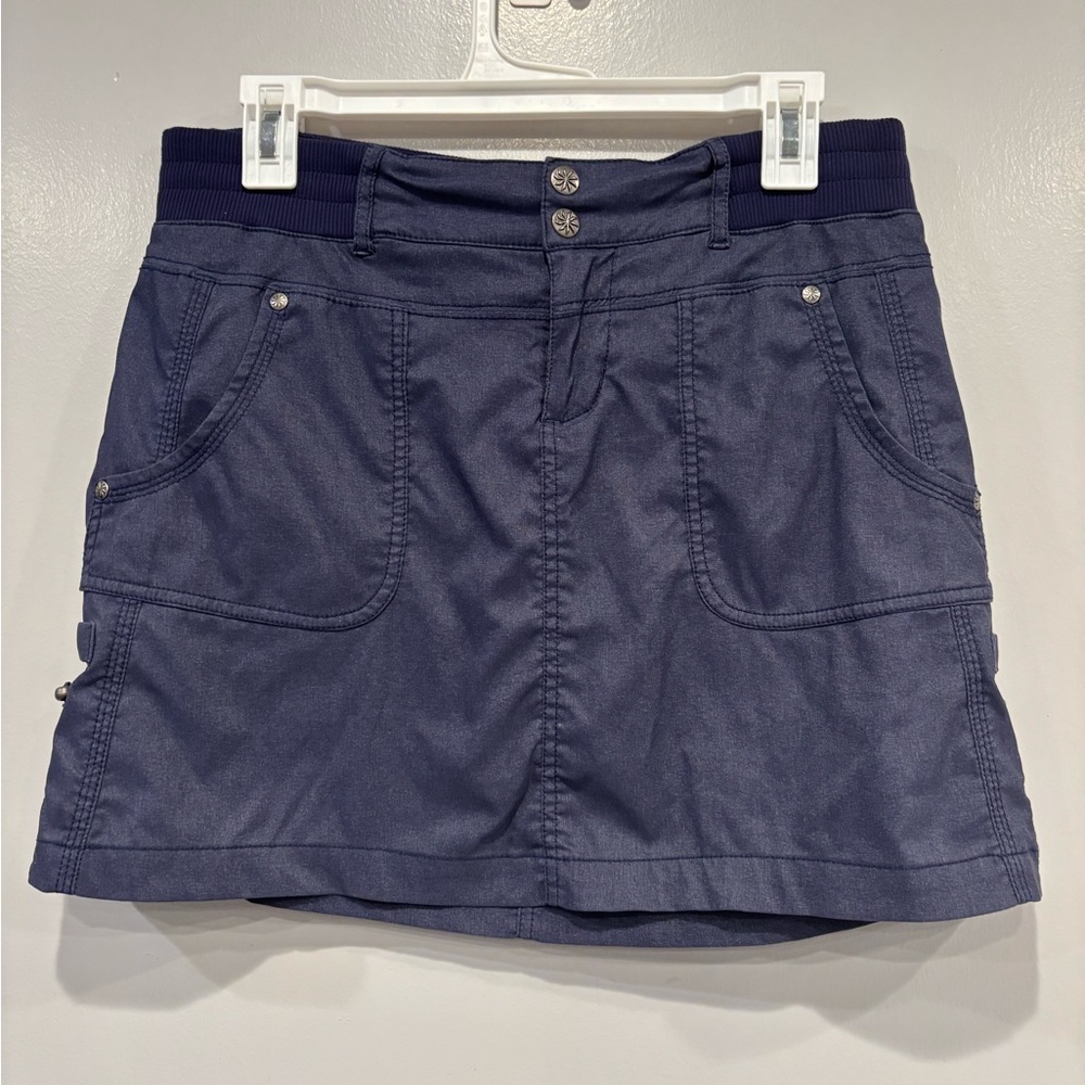 Athleta skirts woman’s size 6 Blue/ Skort